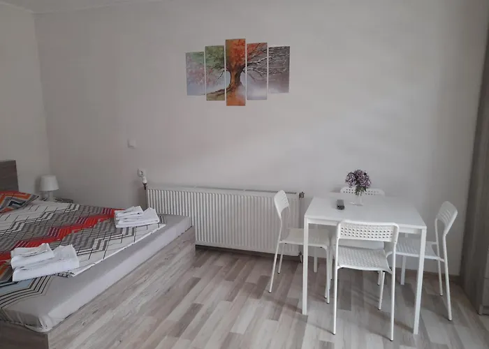 Guest Rooms Ider